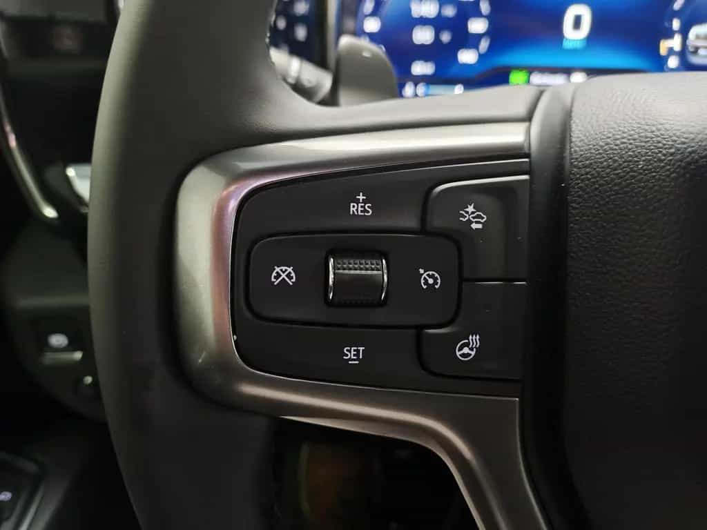 Chevrolet Silverado Trail Boss 4WD V8 2025 Z71 2LT LEDER S null-photo-35