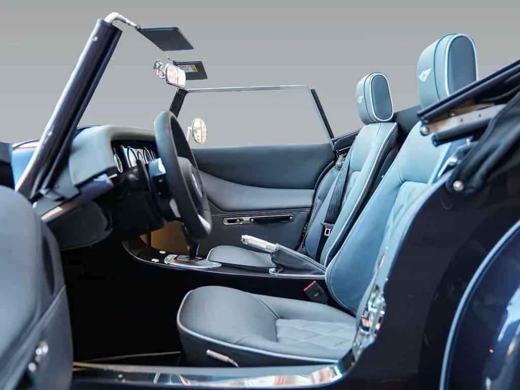Morgan Plus 4 | Regal Grey | Touring Pack null-photo-15