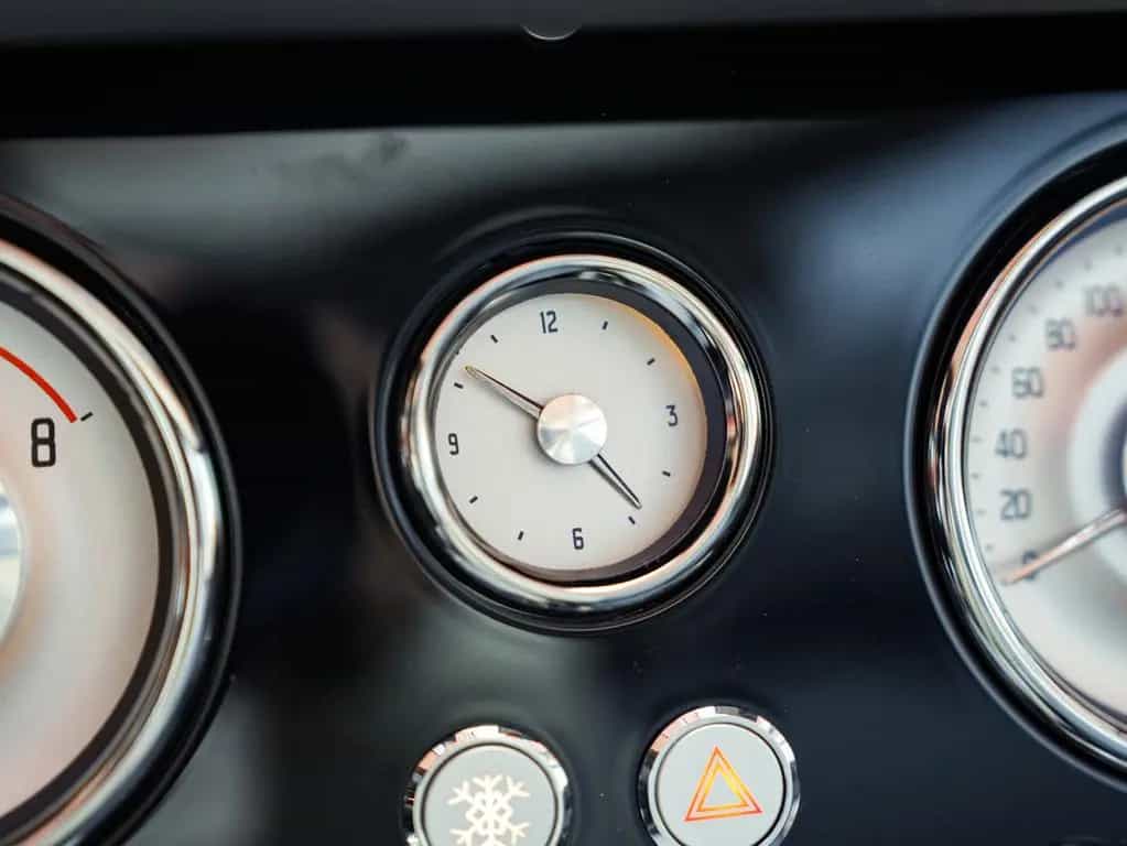 Morgan Plus 4 | Regal Grey | Touring Pack null-photo-23