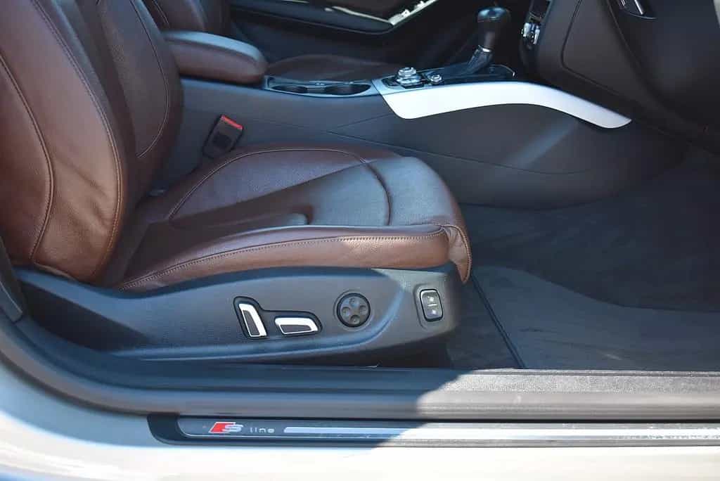 Audi A5 Cabriolet 3.0 TDI quattro S Line Selection 02/2015-photo-18