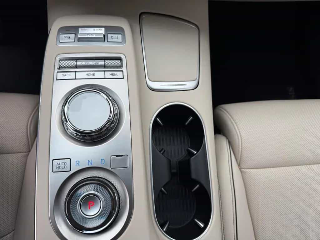 Genesis GV70 2.2 D 8AT AWD Luxury Pano Tech Lexicon Comf 11/2024-photo-11