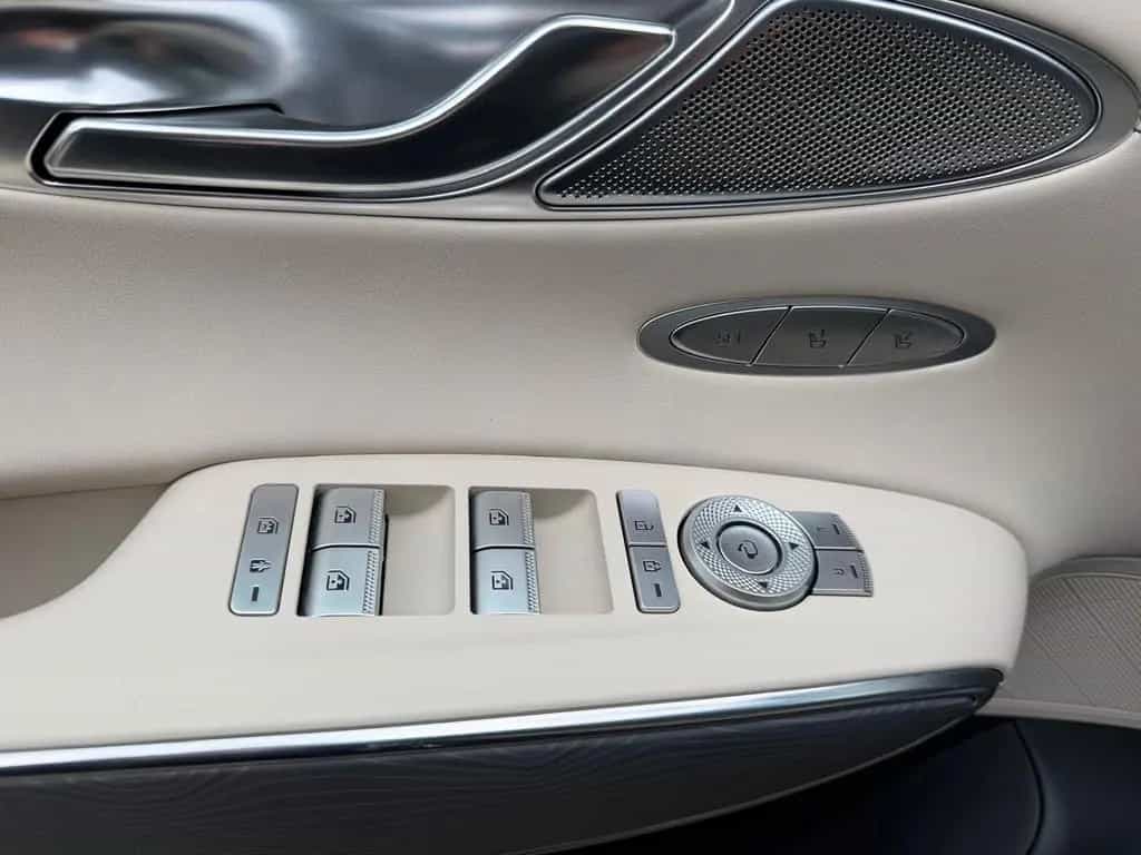 Genesis GV70 2.2 D 8AT AWD Luxury Pano Tech Lexicon Comf 11/2024-photo-16
