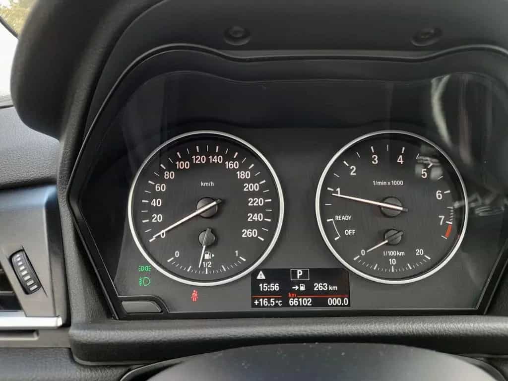 BMW 2 Series 225i Active Tourer  xDrive Luxury Line,LED,PANO, 08/2016-photo-25