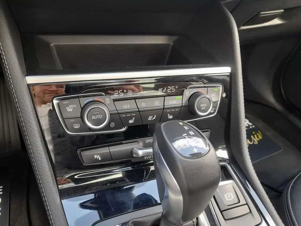 BMW 2 Series 225i Active Tourer  xDrive Luxury Line,LED,PANO, 08/2016-photo-28