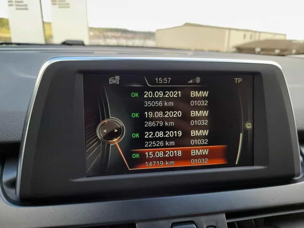 BMW 2 Series 225i Active Tourer  xDrive Luxury Line,LED,PANO, 08/2016-photo-32