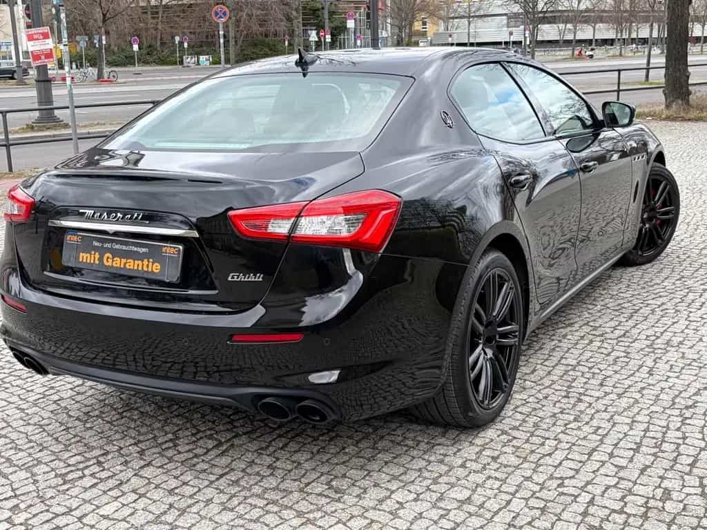 Maserati Ghibli Ghibli S BLACK EDITION. 20z Kamera 07/2018-photo-1