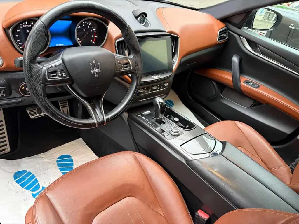 Maserati Ghibli Ghibli S BLACK EDITION. 20z Kamera 07/2018-photo-13