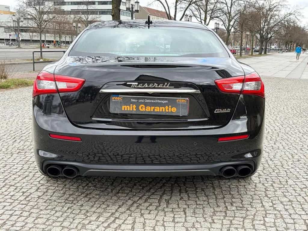 Maserati Ghibli Ghibli S BLACK EDITION. 20z Kamera 07/2018-photo-3