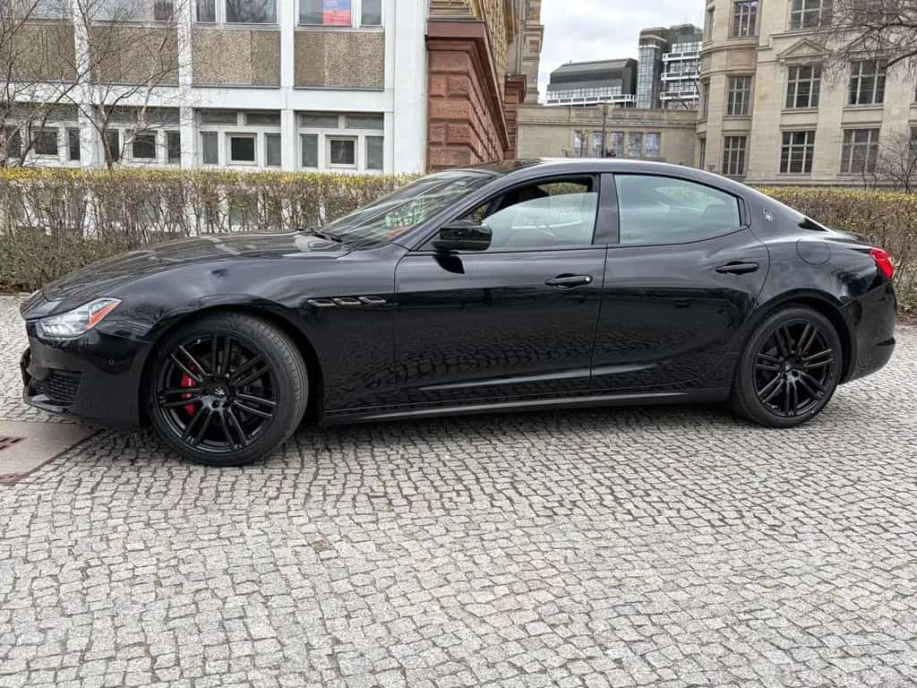 Maserati Ghibli Ghibli S BLACK EDITION. 20z Kamera 07/2018-photo-7