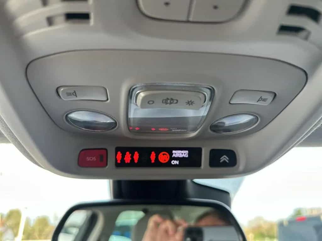 Citroën C3 Aircross 1.2 PT 110 Shine Pack 04/2022-photo-19