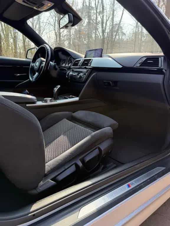 BMW 4 Series 420d xDrive Coupé M Sport A M Sport 04/2017-photo-12