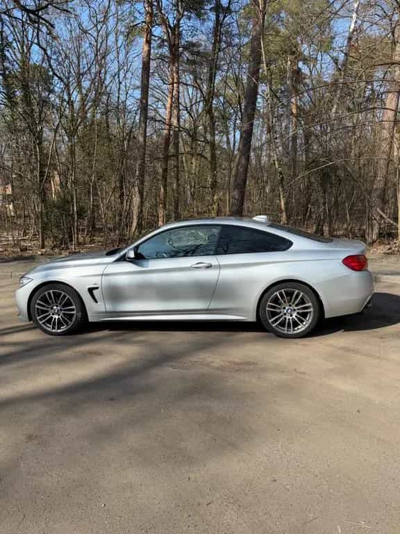 BMW 4 Series 420d xDrive Coupé M Sport A M Sport 04/2017-photo-3