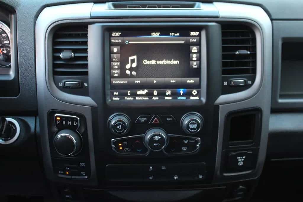 Dodge RAM 1500 Tradesmann 3,6L V6 LPG 6-Sitzer AHK 06/2020-photo-14
