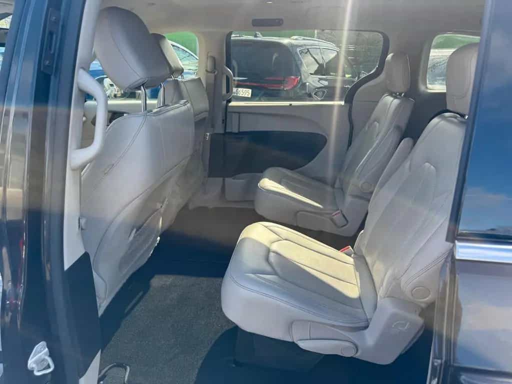 Chrysler Pacifica Voyager,Garantie,Neu TÜV, 07/2021-photo-11
