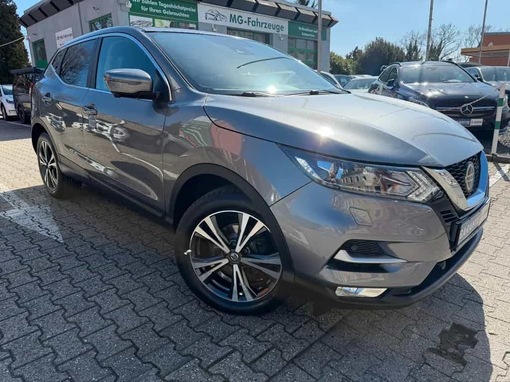 Nissan Qashqai N-Connecta 1-HAND NAVI 360 KAMERA TEMPOM 09/2018-photo-1