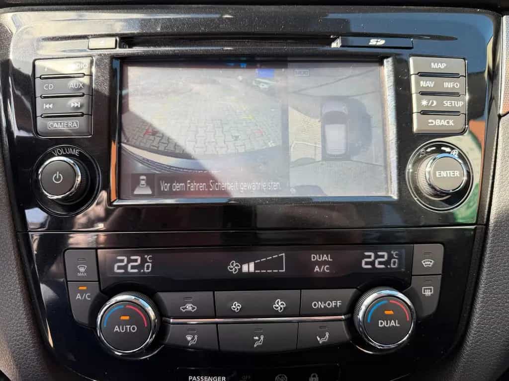 Nissan Qashqai N-Connecta 1-HAND NAVI 360 KAMERA TEMPOM 09/2018-photo-16
