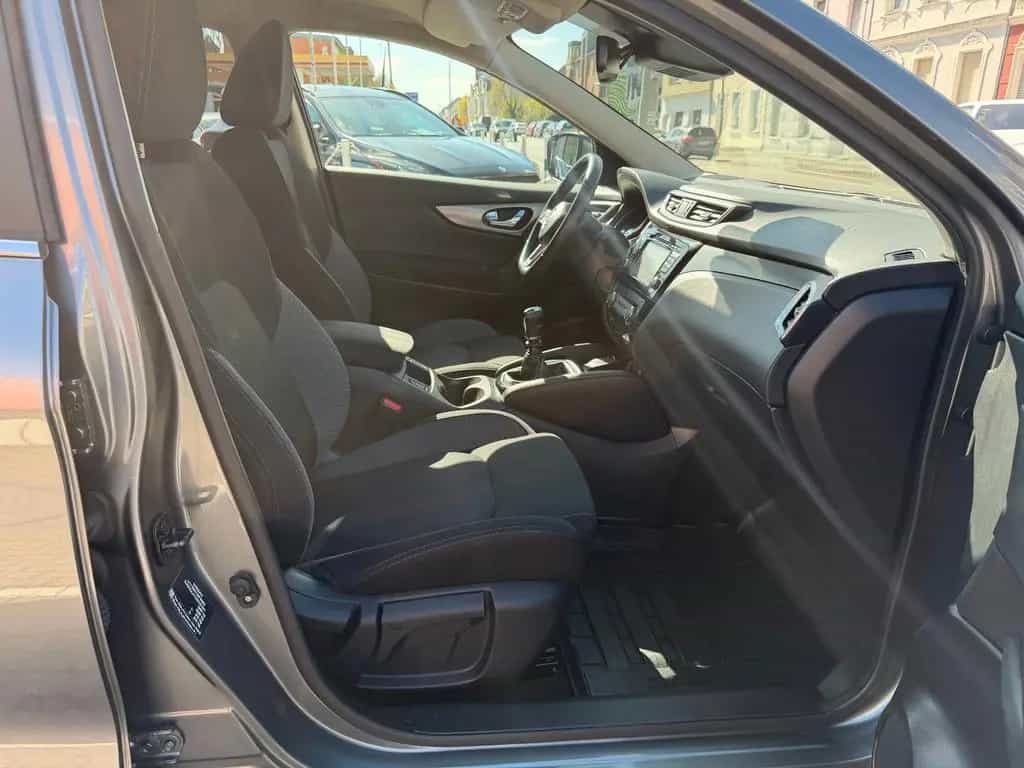 Nissan Qashqai N-Connecta 1-HAND NAVI 360 KAMERA TEMPOM 09/2018-photo-18