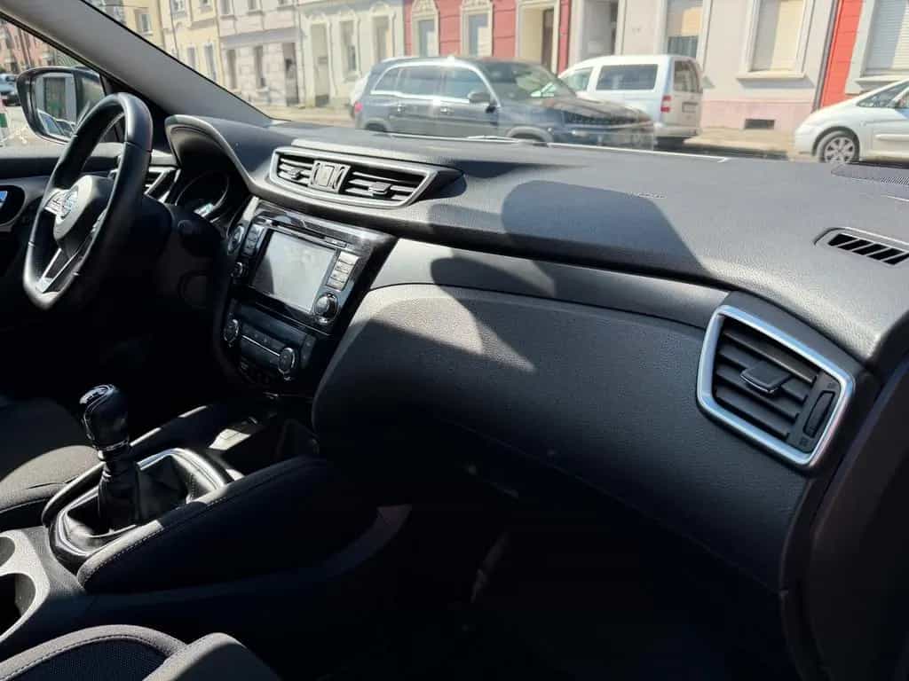 Nissan Qashqai N-Connecta 1-HAND NAVI 360 KAMERA TEMPOM 09/2018-photo-19