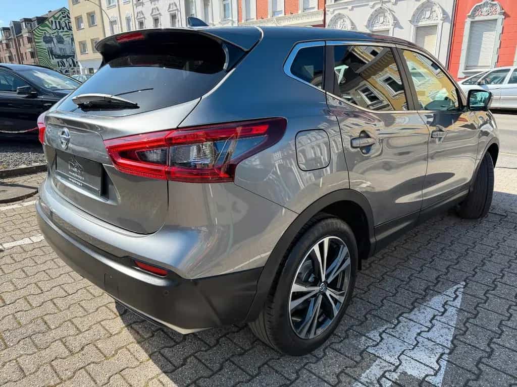 Nissan Qashqai N-Connecta 1-HAND NAVI 360 KAMERA TEMPOM 09/2018-photo-2