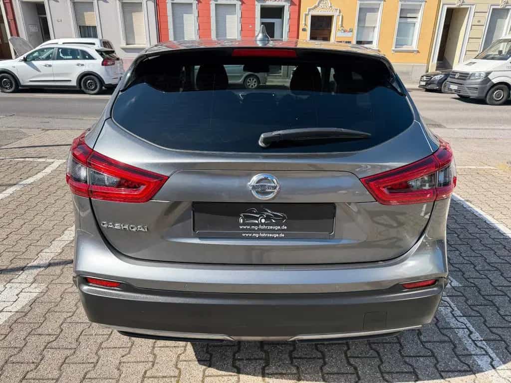 Nissan Qashqai N-Connecta 1-HAND NAVI 360 KAMERA TEMPOM 09/2018-photo-3