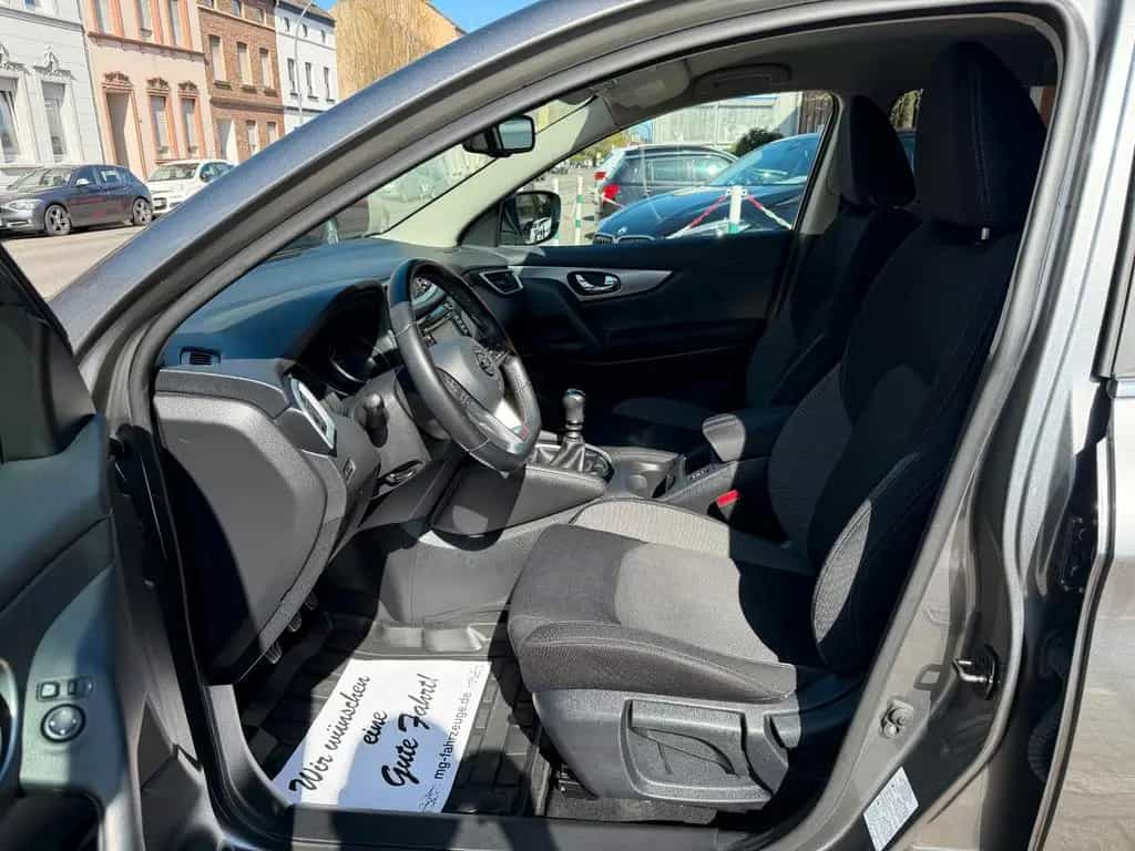 Nissan Qashqai N-Connecta 1-HAND NAVI 360 KAMERA TEMPOM 09/2018-photo-9