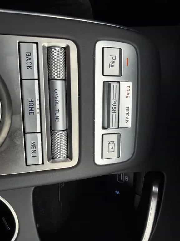 Genesis GV70 2.2 D 8AT AWD Sport Pano Tech Lexicon Comf 11/2024-photo-16