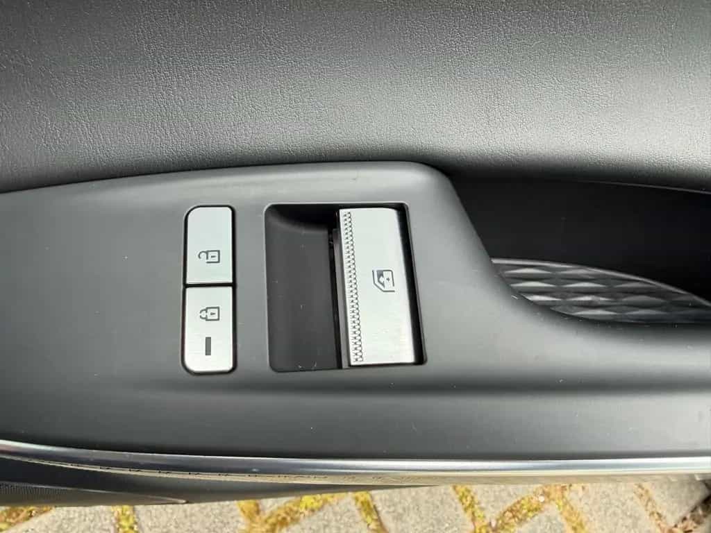 Genesis GV70 2.2 D 8AT AWD Sport Pano Tech Lexicon Comf 11/2024-photo-18