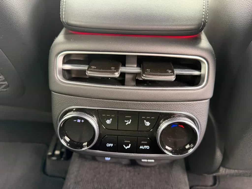 Genesis GV70 2.2 D 8AT AWD Sport Pano Tech Lexicon Comf 11/2024-photo-19