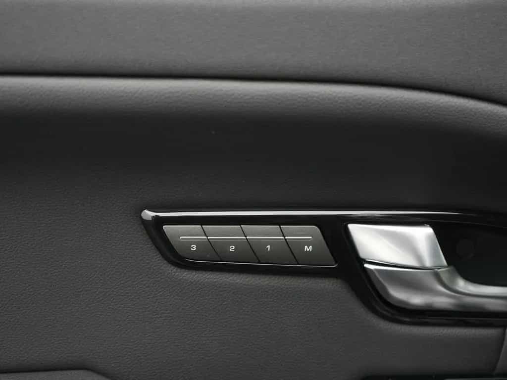 Land Rover Range Rover Rover Evoque AWD,TOTW,MERIDIAN,360°,MEMORY 01/2019-photo-29