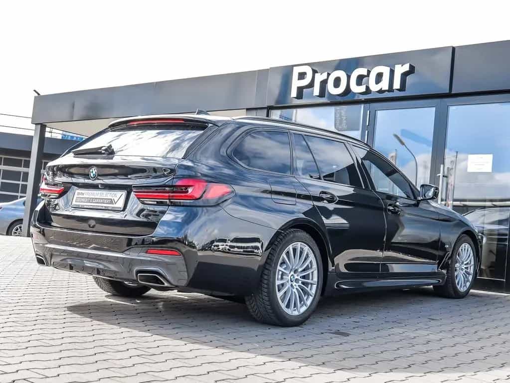 BMW 5 Series 530d xDrive A M Sport HUD PANO ACC RFK NAVI LED 08/2021-photo-1