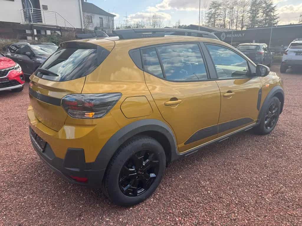 Dacia Sandero 3 Stepway Extreme TCE 110 02/2026-photo-8