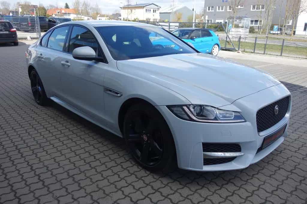 Jaguar XF 3,0 d V6 R-SPORT KAMERA/XENON/19''/NAVI/eHECK 08/2016-photo-1