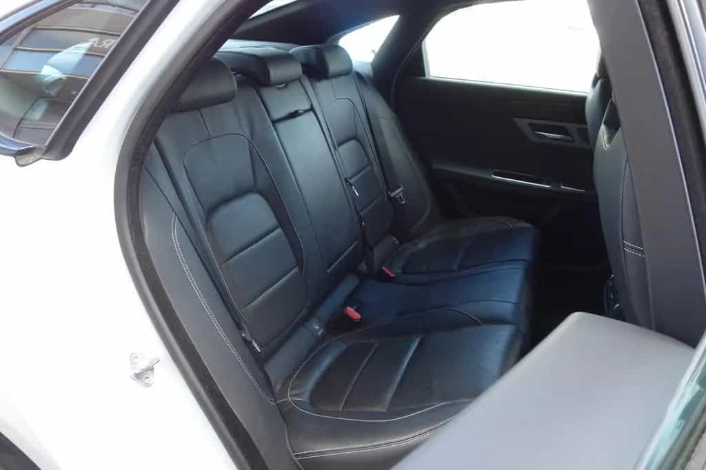 Jaguar XF 3,0 d V6 R-SPORT KAMERA/XENON/19''/NAVI/eHECK 08/2016-photo-5