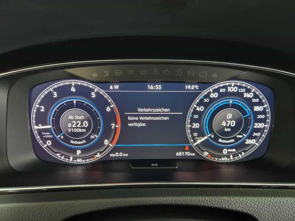 Volkswagen Golf SOUND DSG NAV SHZ CarPlay Virtual Kam. M&S 10/2017-photo-13