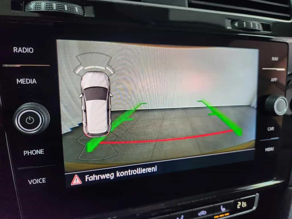 Volkswagen Golf SOUND DSG NAV SHZ CarPlay Virtual Kam. M&S 10/2017-photo-20