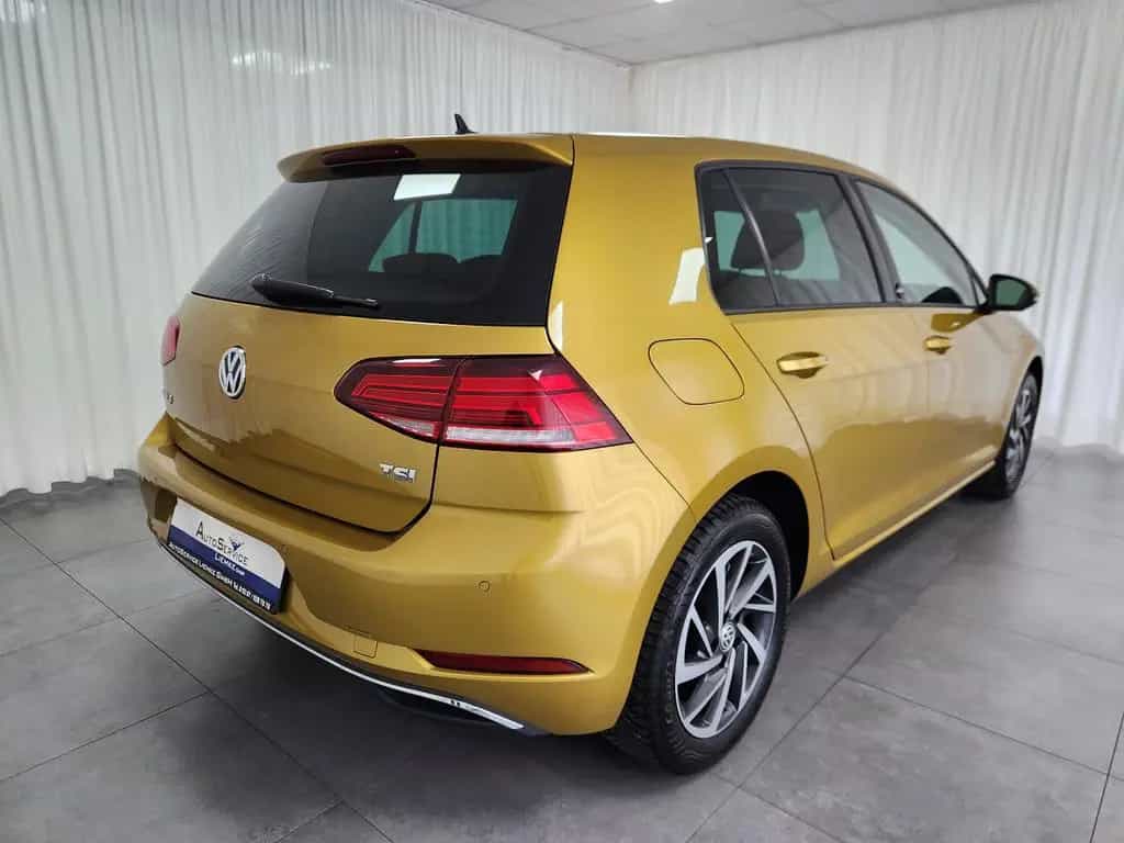 Volkswagen Golf SOUND DSG NAV SHZ CarPlay Virtual Kam. M&S 10/2017-photo-4