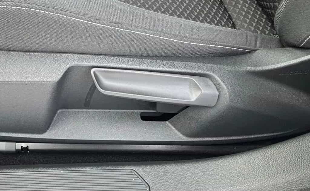 Volkswagen Golf VIII Lim. Active/2.0 TDI/Scheib/LED/R.Kamer 06/2022-photo-29