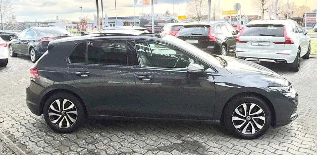 Volkswagen Golf VIII Lim. Active/2.0 TDI/Scheib/LED/R.Kamer 06/2022-photo-3