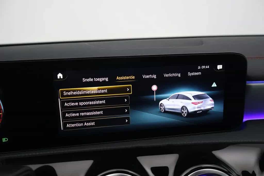 Mercedes-Benz CLA 200 Shooting Brake Business Solution AMG | p 03/2022-photo-18