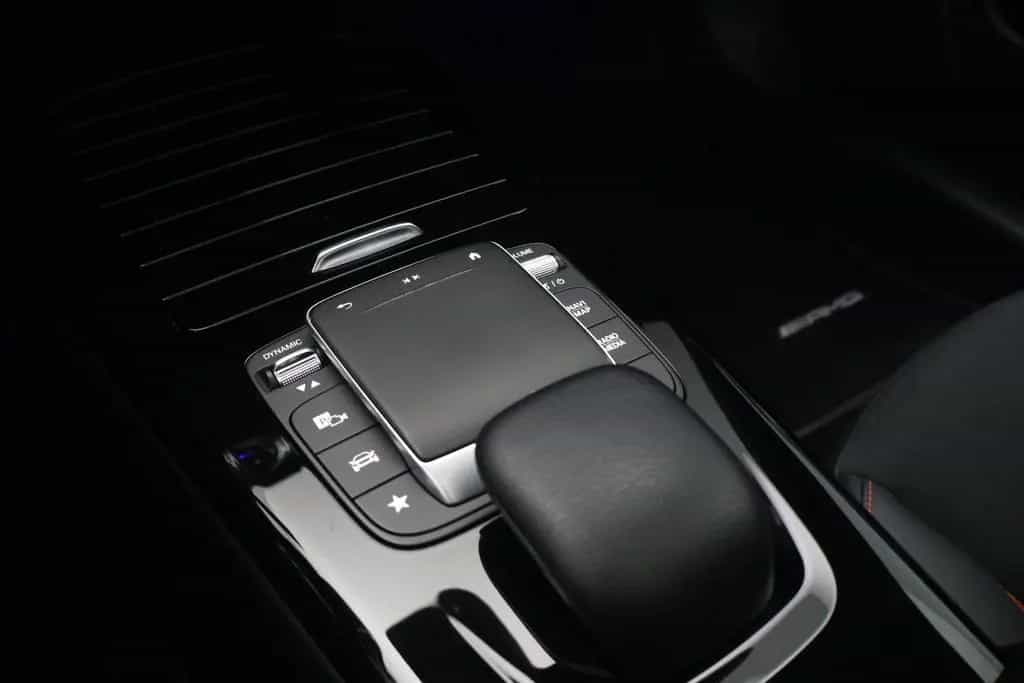 Mercedes-Benz CLA 200 Shooting Brake Business Solution AMG | p 03/2022-photo-20