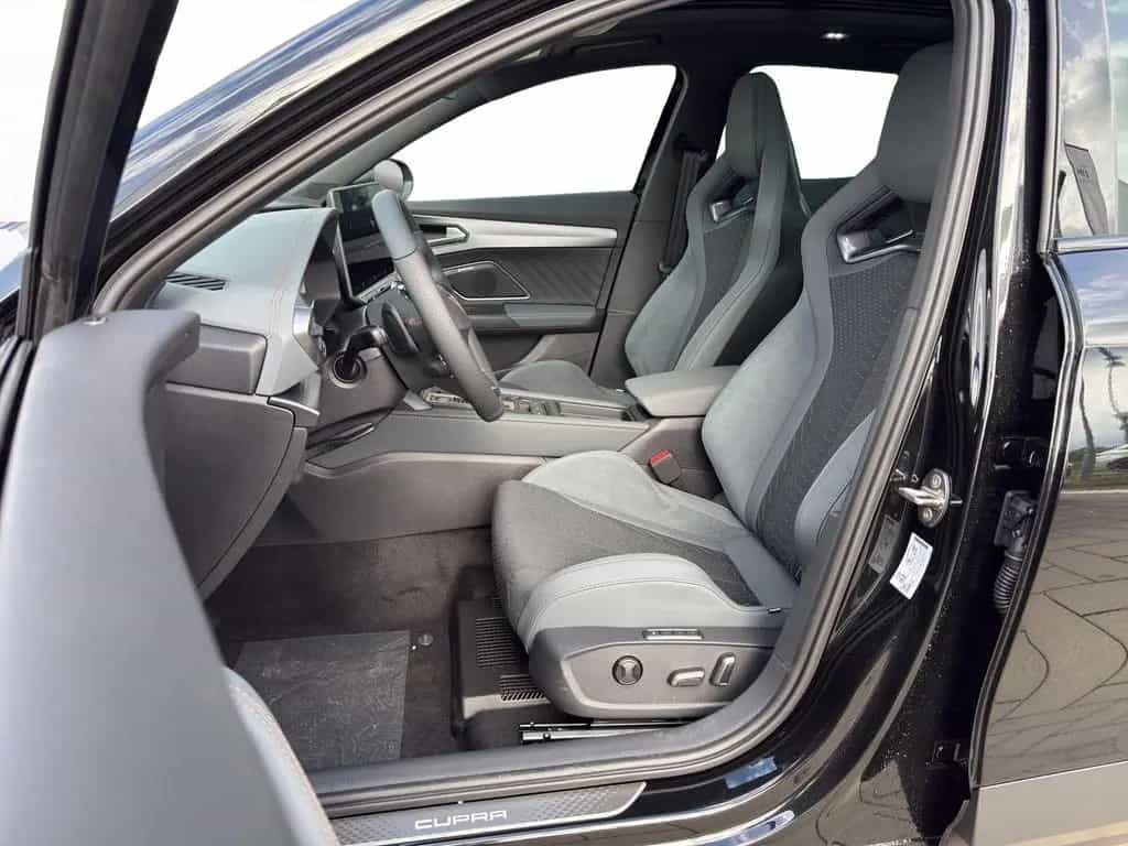 Cupra Formentor VZ5 2.5 TSI 390PS 4x4 Aut. null-photo-11