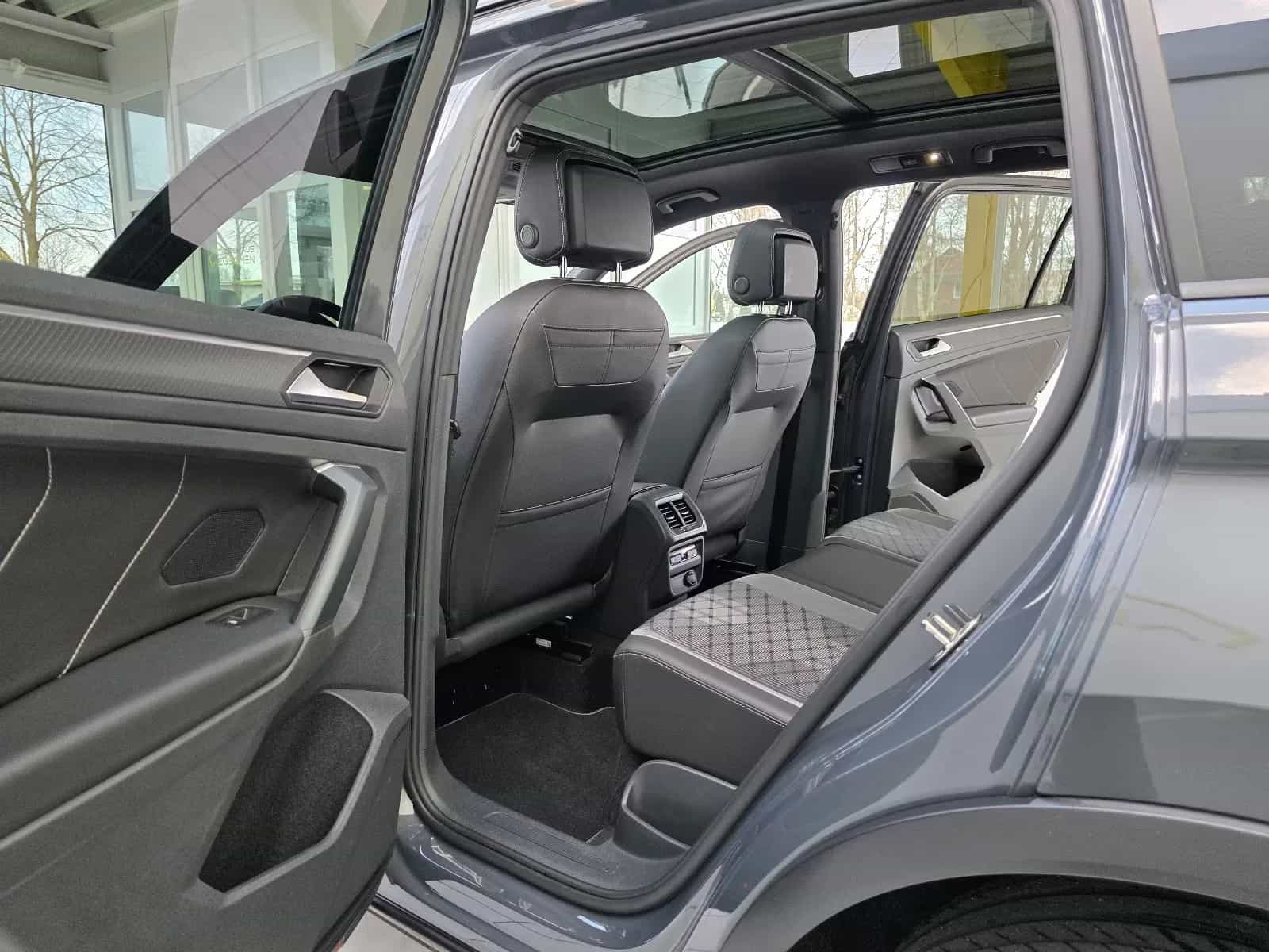Volkswagen Tiguan 02/2022-photo-13