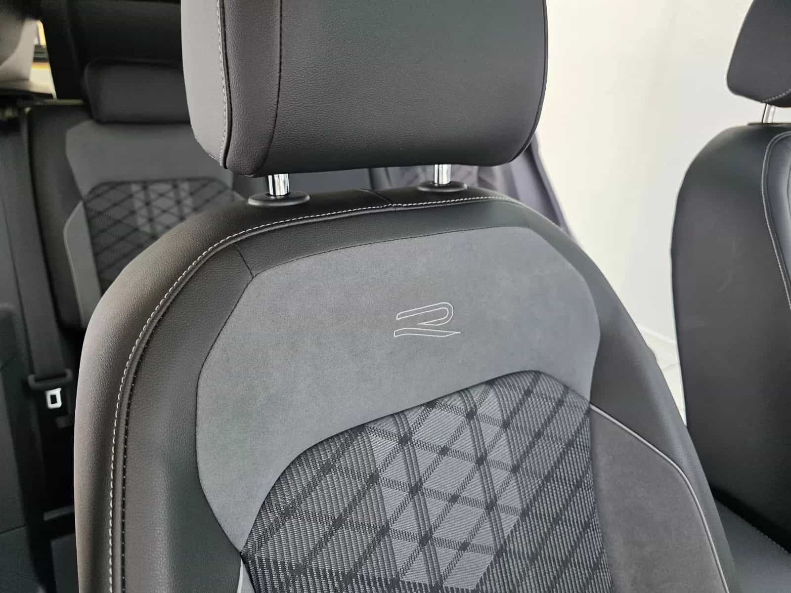 Volkswagen Tiguan 02/2022-photo-21