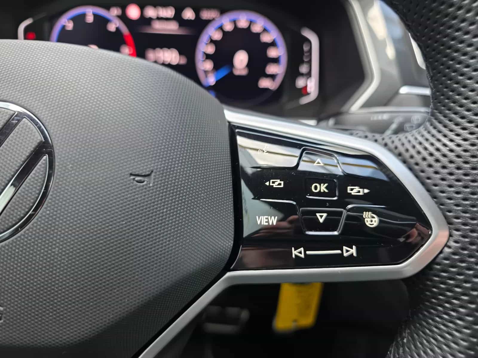 Volkswagen Tiguan 02/2022-photo-26