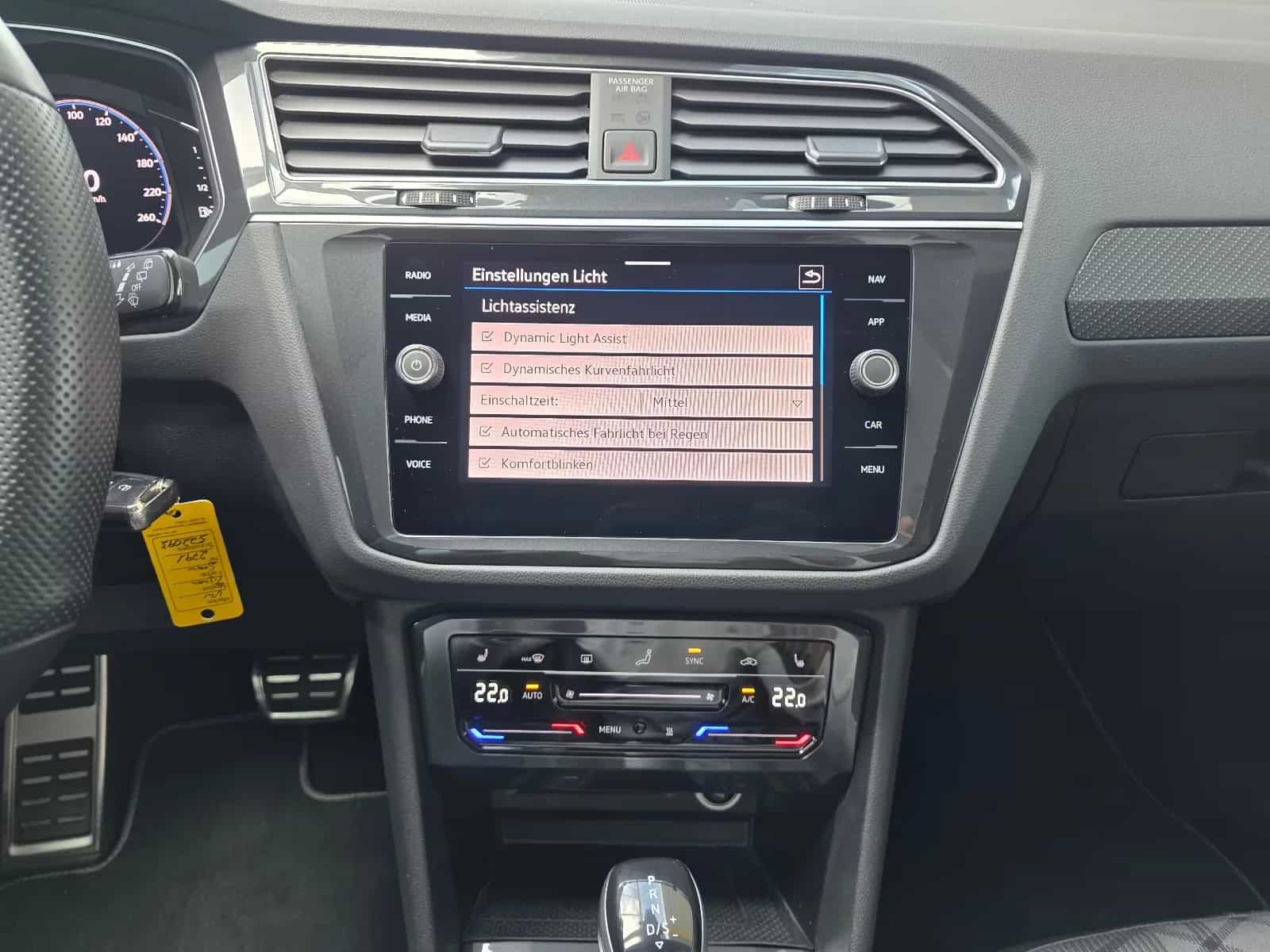 Volkswagen Tiguan 02/2022-photo-33