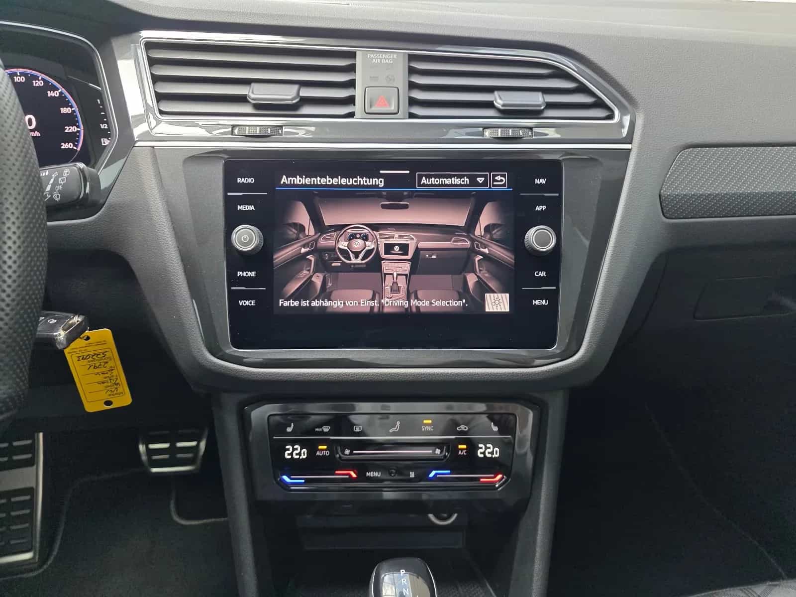 Volkswagen Tiguan 02/2022-photo-36