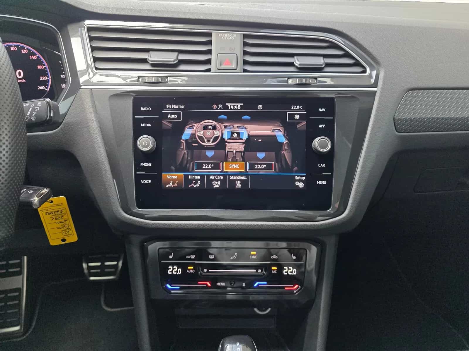 Volkswagen Tiguan 02/2022-photo-37