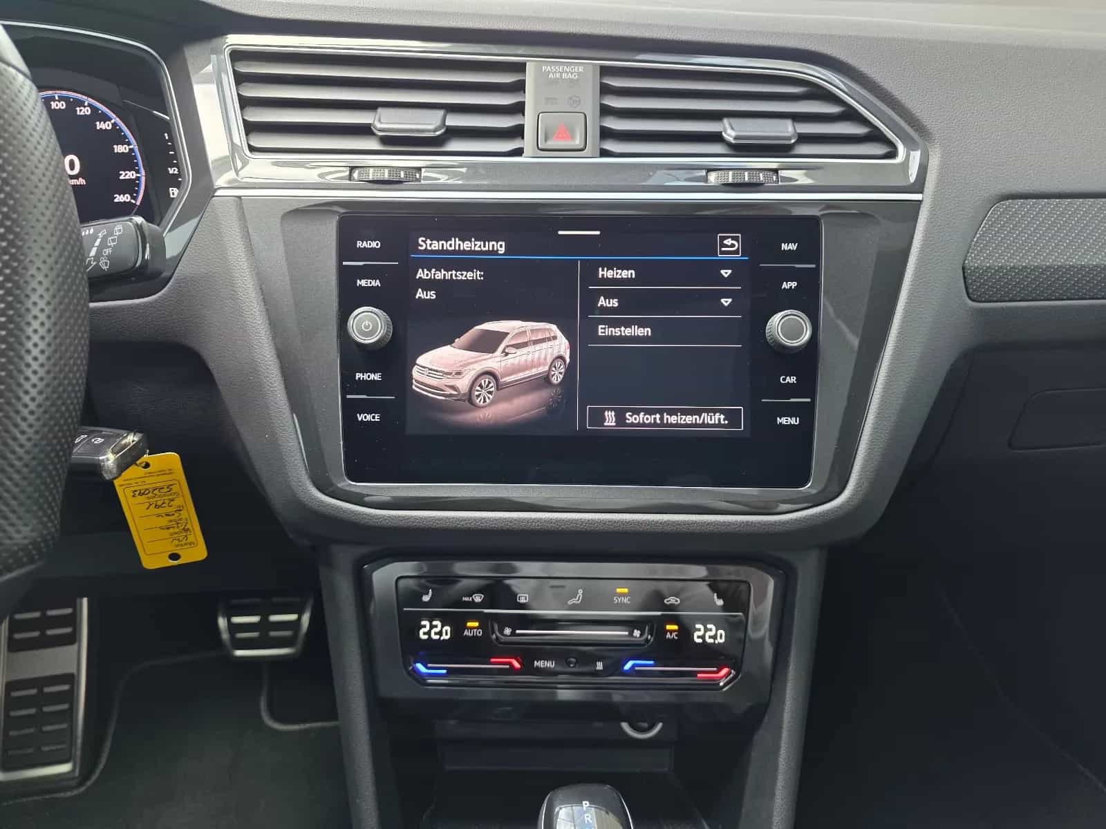 Volkswagen Tiguan 02/2022-photo-38