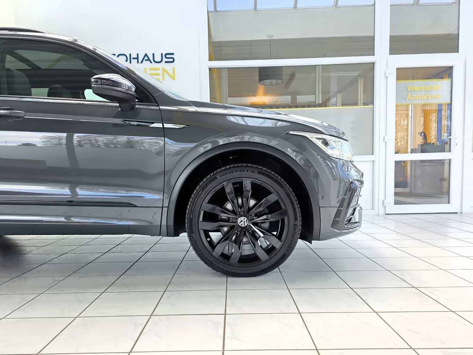 Volkswagen Tiguan 02/2022-photo-4