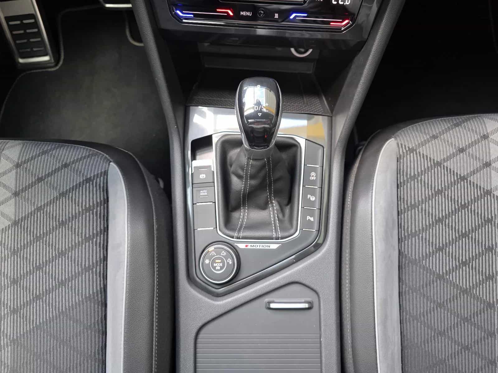 Volkswagen Tiguan 02/2022-photo-45